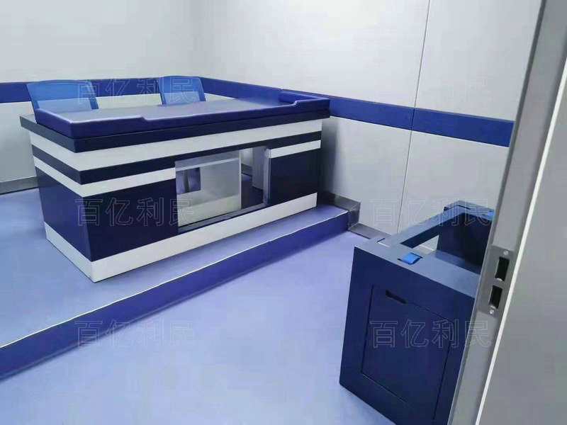 木質(zhì)審訊桌