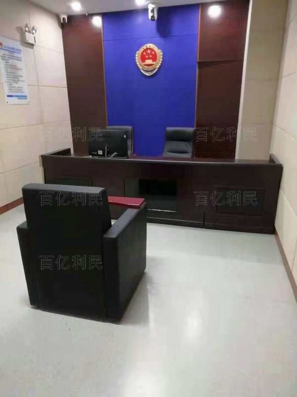 木質(zhì)審訊桌