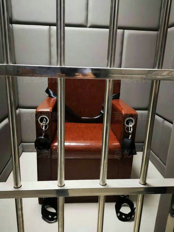 羈押椅咖色 (2)